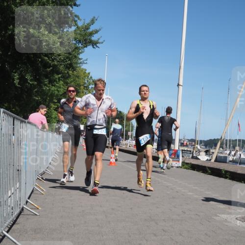 17.08.2025 - KN Förde Triathlon 2025 KatJ http://msf.ph/oto/8604059 17.08.2025 13:46:52 Laufen 460, 493, 502, 506 meine-sportfotos.de