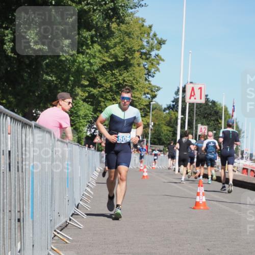 17.08.2025 - KN Förde Triathlon 2025 KatJ http://msf.ph/oto/8604118 17.08.2025 13:46:57 Laufen 502, 506 meine-sportfotos.de