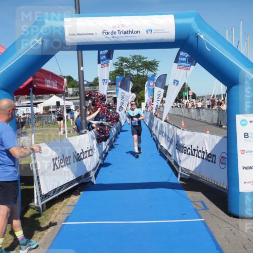 17.08.2025 - KN Förde Triathlon 2025 MichiJ http://msf.ph/oto/8604272 17.08.2025 14:19:13 Laufen 518 meine-sportfotos.de
