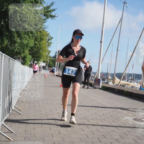 17.08.2025 - KN Förde Triathlon 2025 KatJ http://msf.ph/oto/8604313 17.08.2025 10:27:20 Laufen 142 meine-sportfotos.de