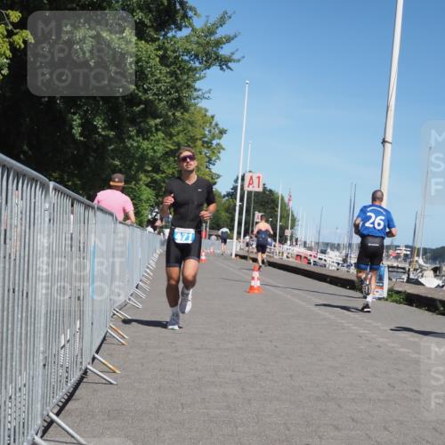 17.08.2025 - KN Förde Triathlon 2025 KatJ http://msf.ph/oto/8604556 17.08.2025 13:47:26 Laufen 469, 471 meine-sportfotos.de