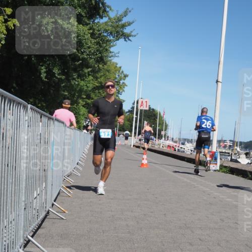 17.08.2025 - KN Förde Triathlon 2025 KatJ http://msf.ph/oto/8604567 17.08.2025 13:47:27 Laufen 471 meine-sportfotos.de