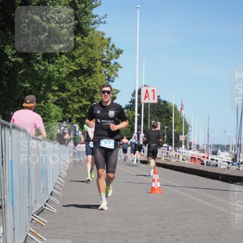17.08.2025 - KN Förde Triathlon 2025 KatJ http://msf.ph/oto/8604600 17.08.2025 13:47:40 Laufen 434, 450 meine-sportfotos.de