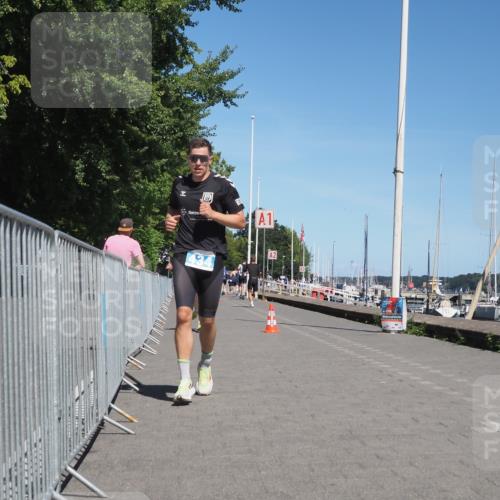 17.08.2025 - KN Förde Triathlon 2025 KatJ http://msf.ph/oto/8604669 17.08.2025 13:47:42 Laufen 434, 450 meine-sportfotos.de