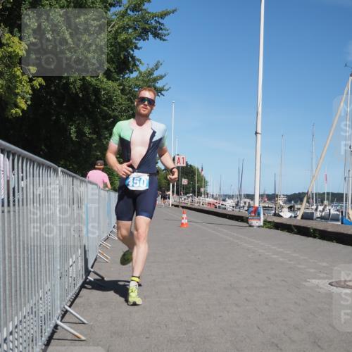 17.08.2025 - KN Förde Triathlon 2025 KatJ http://msf.ph/oto/8604782 17.08.2025 13:47:46 Laufen 434, 450 meine-sportfotos.de