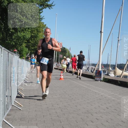 17.08.2025 - KN Förde Triathlon 2025 KatJ http://msf.ph/oto/8604824 17.08.2025 11:58:01 Laufen 282, 604 meine-sportfotos.de