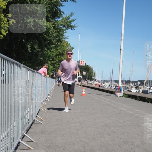 17.08.2025 - KN Förde Triathlon 2025 KatJ http://msf.ph/oto/8604868 17.08.2025 13:48:03 Laufen 458, 501, 504 meine-sportfotos.de