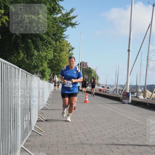 17.08.2025 - KN Förde Triathlon 2025 KatJ http://msf.ph/oto/8604895 17.08.2025 10:28:17 Laufen 174, 186 meine-sportfotos.de