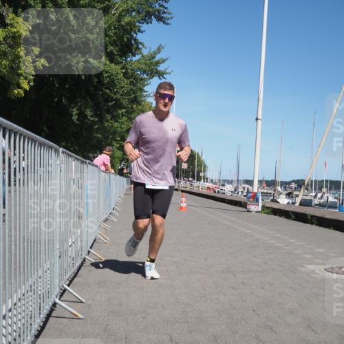 17.08.2025 - KN Förde Triathlon 2025 KatJ http://msf.ph/oto/8604903 17.08.2025 13:48:04 Laufen 458, 501, 504 meine-sportfotos.de