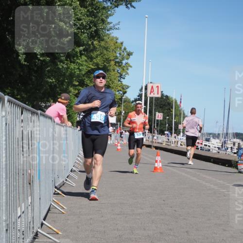17.08.2025 - KN Förde Triathlon 2025 KatJ http://msf.ph/oto/8605137 17.08.2025 13:48:14 Laufen 436, 501, 522, 541 meine-sportfotos.de