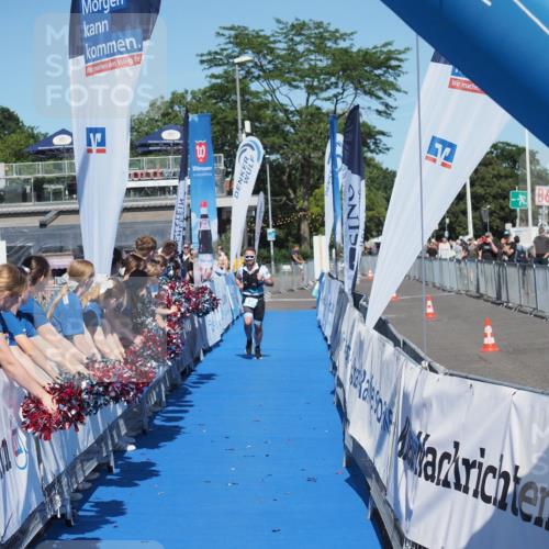 17.08.2025 - KN Förde Triathlon 2025 MichiJ http://msf.ph/oto/8605177 17.08.2025 14:24:09 Laufen  meine-sportfotos.de