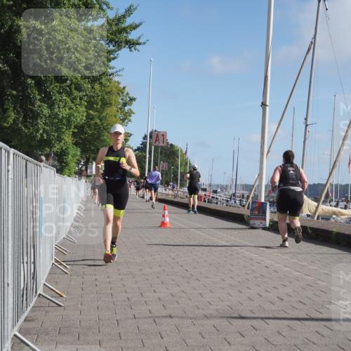 17.08.2025 - KN Förde Triathlon 2025 KatJ http://msf.ph/oto/8605483 17.08.2025 10:29:54 Laufen 201, 205 meine-sportfotos.de