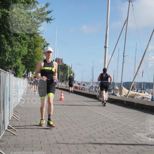 17.08.2025 - KN Förde Triathlon 2025 KatJ http://msf.ph/oto/8605500 17.08.2025 10:29:54 Laufen 201, 205 meine-sportfotos.de