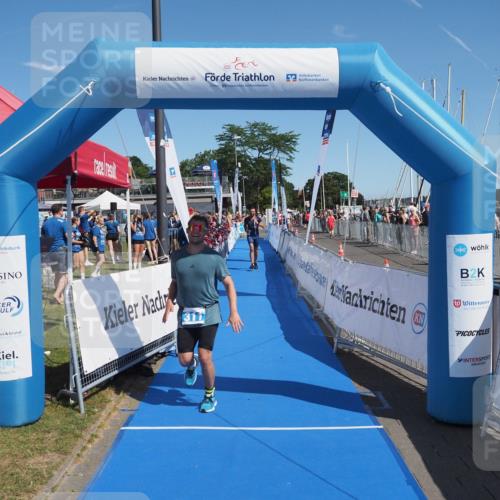 17.08.2025 - KN Förde Triathlon 2025 MichiJ http://msf.ph/oto/8605526 17.08.2025 12:22:06 Laufen 311, 334 meine-sportfotos.de