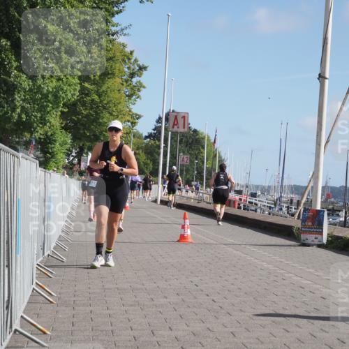 17.08.2025 - KN Förde Triathlon 2025 KatJ http://msf.ph/oto/8605548 17.08.2025 10:30:01 Laufen 201, 213 meine-sportfotos.de