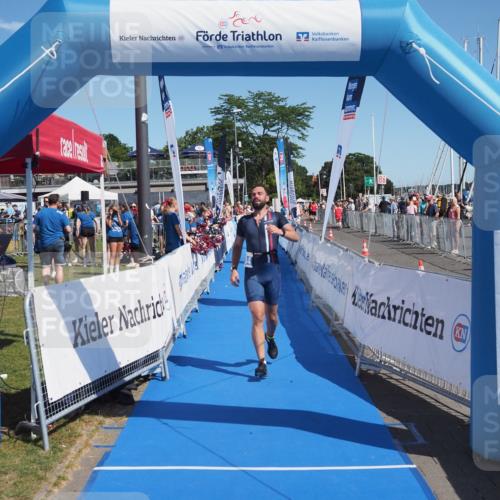 17.08.2025 - KN Förde Triathlon 2025 MichiJ http://msf.ph/oto/8605615 17.08.2025 12:22:10 Laufen 311, 334 meine-sportfotos.de