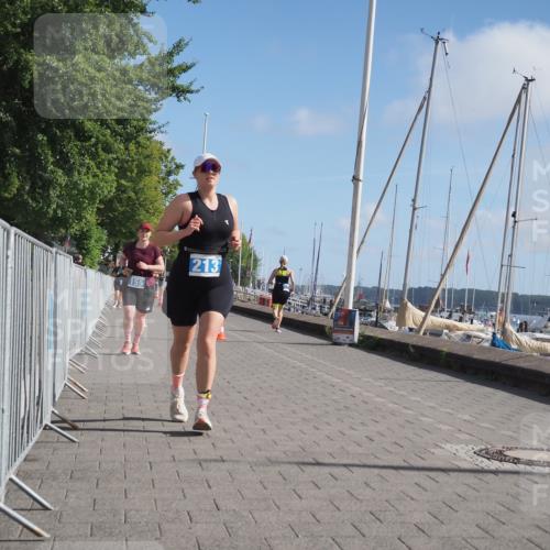 17.08.2025 - KN Förde Triathlon 2025 KatJ http://msf.ph/oto/8605639 17.08.2025 10:30:07 Laufen 155, 213, 220 meine-sportfotos.de