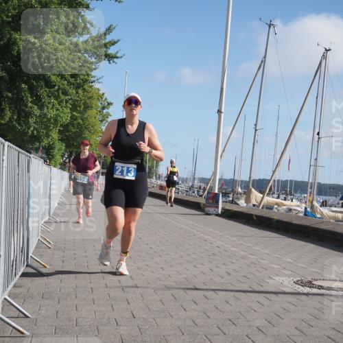 17.08.2025 - KN Förde Triathlon 2025 KatJ http://msf.ph/oto/8605649 17.08.2025 10:30:07 Laufen 155, 213, 220 meine-sportfotos.de