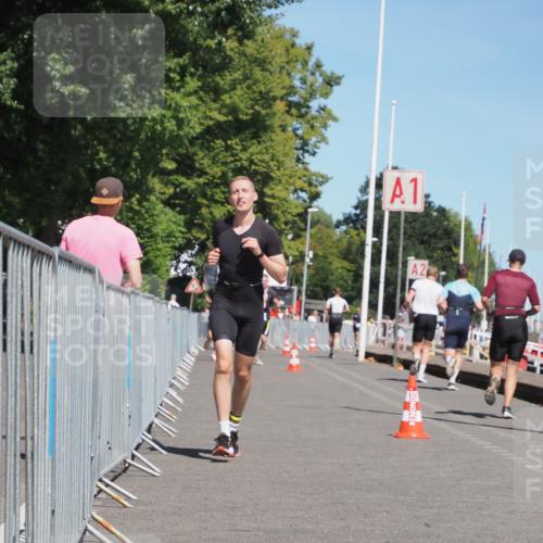 17.08.2025 - KN Förde Triathlon 2025 KatJ http://msf.ph/oto/8605650 17.08.2025 13:48:59 Laufen 423, 437, 531 meine-sportfotos.de