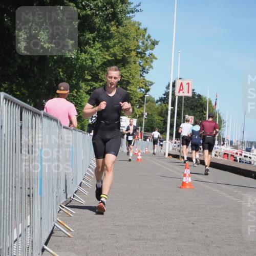 17.08.2025 - KN Förde Triathlon 2025 KatJ http://msf.ph/oto/8605677 17.08.2025 13:49:00 Laufen 423, 531 meine-sportfotos.de