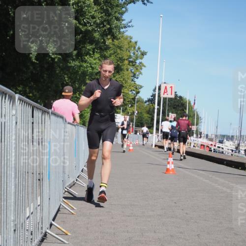 17.08.2025 - KN Förde Triathlon 2025 KatJ http://msf.ph/oto/8605709 17.08.2025 13:49:01 Laufen 423, 531 meine-sportfotos.de