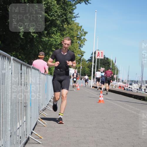 17.08.2025 - KN Förde Triathlon 2025 KatJ http://msf.ph/oto/8605715 17.08.2025 13:49:01 Laufen 423, 531 meine-sportfotos.de
