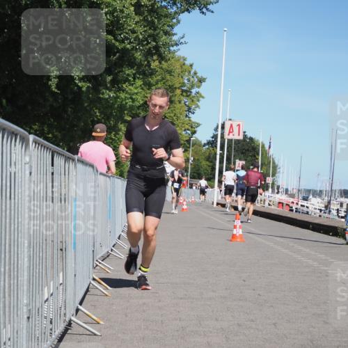 17.08.2025 - KN Förde Triathlon 2025 KatJ http://msf.ph/oto/8605725 17.08.2025 13:49:01 Laufen 423, 531 meine-sportfotos.de