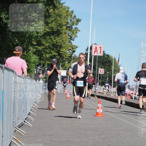 17.08.2025 - KN Förde Triathlon 2025 KatJ http://msf.ph/oto/8605773 17.08.2025 13:49:07 Laufen 453, 508 meine-sportfotos.de