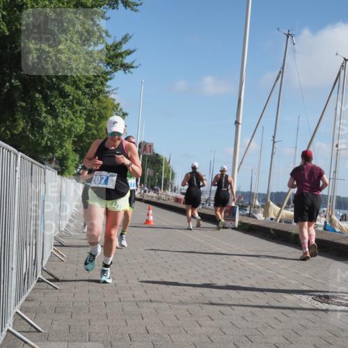17.08.2025 - KN Förde Triathlon 2025 KatJ http://msf.ph/oto/8605787 17.08.2025 10:30:17 Laufen 175, 177, 207, 212 meine-sportfotos.de