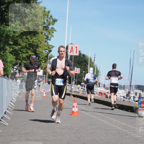 17.08.2025 - KN Förde Triathlon 2025 KatJ http://msf.ph/oto/8605809 17.08.2025 13:49:08 Laufen 453, 508 meine-sportfotos.de