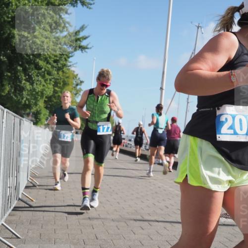 17.08.2025 - KN Förde Triathlon 2025 KatJ http://msf.ph/oto/8605813 17.08.2025 10:30:19 Laufen 175, 177, 207, 212 meine-sportfotos.de