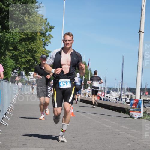 17.08.2025 - KN Förde Triathlon 2025 KatJ http://msf.ph/oto/8605855 17.08.2025 13:49:09 Laufen 453, 508 meine-sportfotos.de