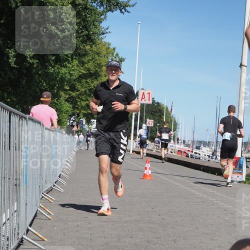 17.08.2025 - KN Förde Triathlon 2025 KatJ http://msf.ph/oto/8605867 17.08.2025 13:49:11 Laufen 453, 508 meine-sportfotos.de