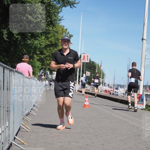17.08.2025 - KN Förde Triathlon 2025 KatJ http://msf.ph/oto/8605873 17.08.2025 13:49:11 Laufen 453, 508 meine-sportfotos.de