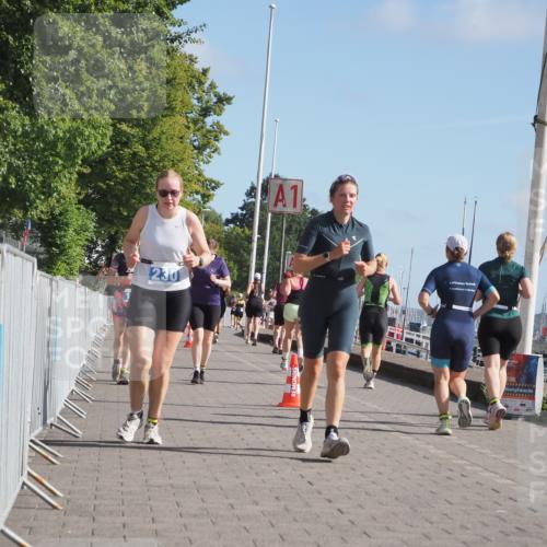 17.08.2025 - KN Förde Triathlon 2025 KatJ http://msf.ph/oto/8605911 17.08.2025 10:30:31 Laufen 170, 188, 230, 240 meine-sportfotos.de