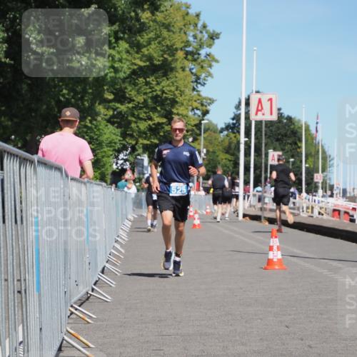 17.08.2025 - KN Förde Triathlon 2025 KatJ http://msf.ph/oto/8605928 17.08.2025 13:49:26 Laufen 525 meine-sportfotos.de