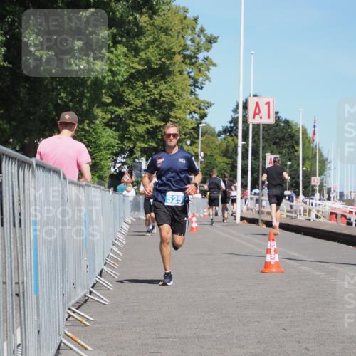 17.08.2025 - KN Förde Triathlon 2025 KatJ http://msf.ph/oto/8605941 17.08.2025 13:49:26 Laufen 525 meine-sportfotos.de