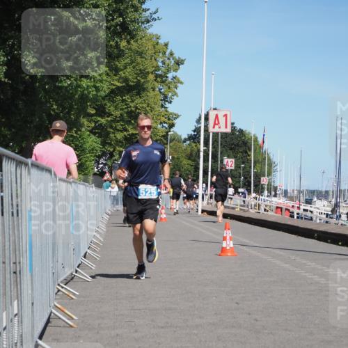 17.08.2025 - KN Förde Triathlon 2025 KatJ http://msf.ph/oto/8605964 17.08.2025 13:49:27 Laufen 525 meine-sportfotos.de