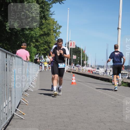 17.08.2025 - KN Förde Triathlon 2025 KatJ http://msf.ph/oto/8606098 17.08.2025 13:49:36 Laufen 357, 516 meine-sportfotos.de
