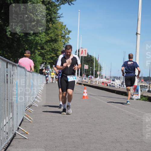 17.08.2025 - KN Förde Triathlon 2025 KatJ http://msf.ph/oto/8606107 17.08.2025 13:49:36 Laufen 357, 516 meine-sportfotos.de