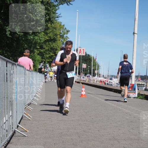 17.08.2025 - KN Förde Triathlon 2025 KatJ http://msf.ph/oto/8606112 17.08.2025 13:49:36 Laufen 357, 516 meine-sportfotos.de