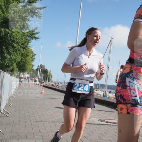 17.08.2025 - KN Förde Triathlon 2025 KatJ http://msf.ph/oto/8606115 17.08.2025 10:30:41 Laufen 170, 188, 224 meine-sportfotos.de