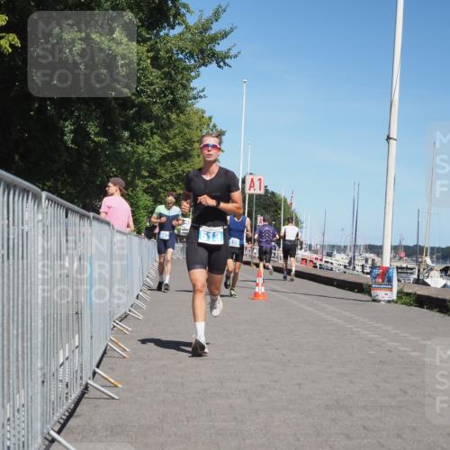 17.08.2025 - KN Förde Triathlon 2025 KatJ http://msf.ph/oto/8606237 17.08.2025 13:49:51 Laufen 482, 513, 528, 536 meine-sportfotos.de