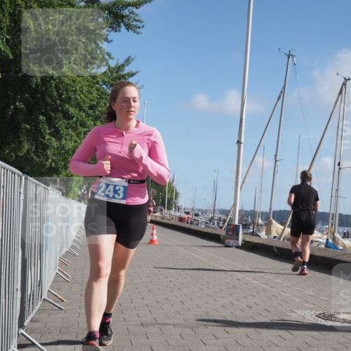17.08.2025 - KN Förde Triathlon 2025 KatJ http://msf.ph/oto/8606260 17.08.2025 10:31:02 Laufen 216, 243 meine-sportfotos.de