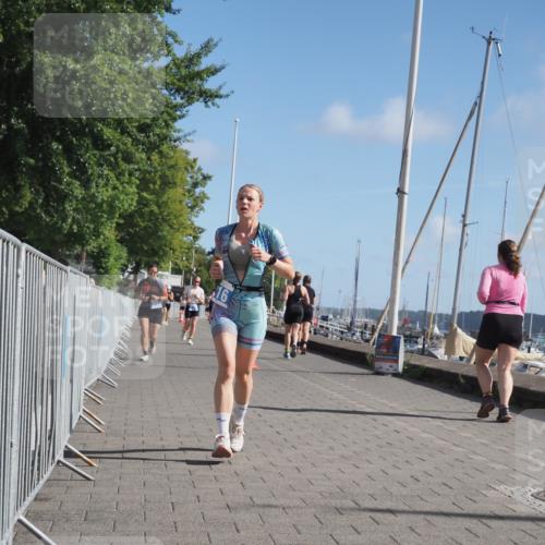 17.08.2025 - KN Förde Triathlon 2025 KatJ http://msf.ph/oto/8606297 17.08.2025 10:31:09 Laufen 216, 231 meine-sportfotos.de