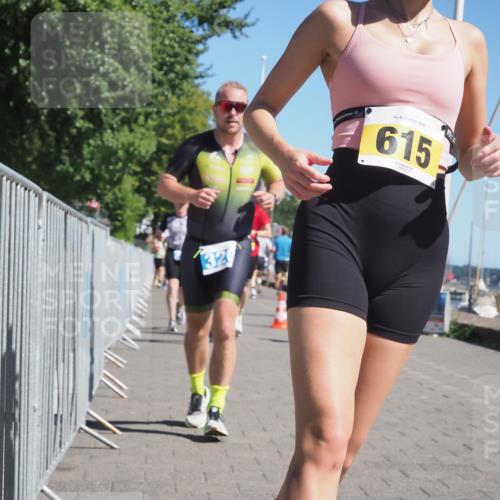 17.08.2025 - KN Förde Triathlon 2025 KatJ http://msf.ph/oto/8606310 17.08.2025 11:59:01 Laufen 320, 345, 349, 382, 608, 615, 621 meine-sportfotos.de