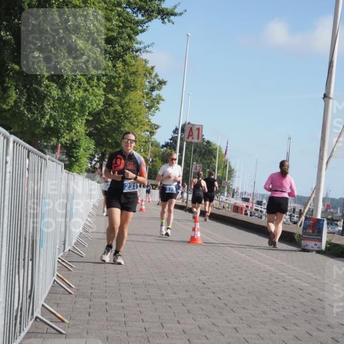 17.08.2025 - KN Förde Triathlon 2025 KatJ http://msf.ph/oto/8606314 17.08.2025 10:31:12 Laufen 179, 216, 231 meine-sportfotos.de