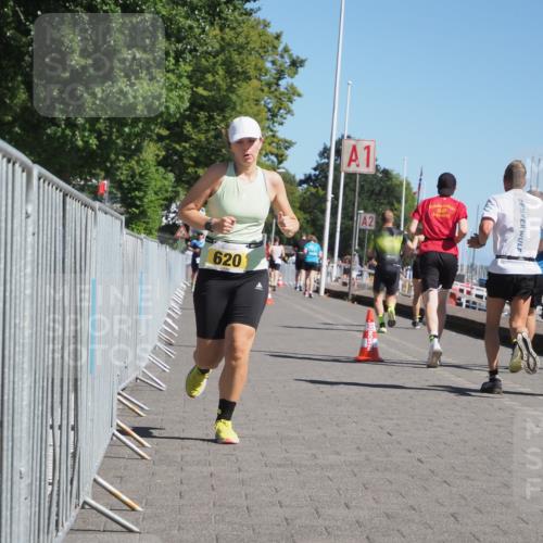 17.08.2025 - KN Förde Triathlon 2025 KatJ http://msf.ph/oto/8606553 17.08.2025 11:59:14 Laufen 361, 605, 620 meine-sportfotos.de