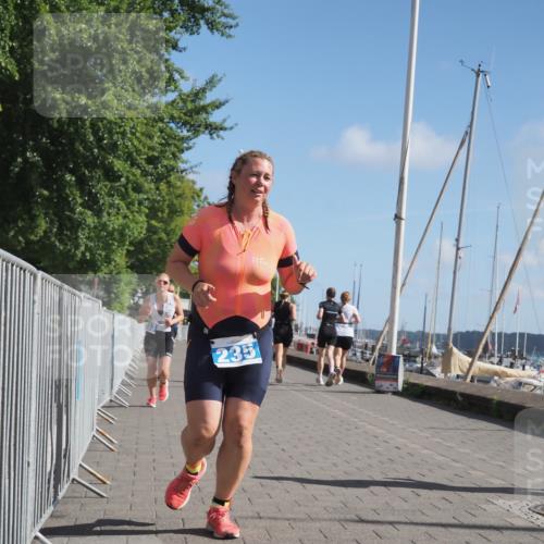 17.08.2025 - KN Förde Triathlon 2025 KatJ http://msf.ph/oto/8606589 17.08.2025 10:31:34 Laufen 111, 153, 235 meine-sportfotos.de