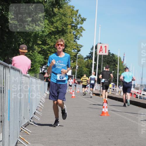 17.08.2025 - KN Förde Triathlon 2025 KatJ http://msf.ph/oto/8606687 17.08.2025 13:50:41 Laufen 478 meine-sportfotos.de